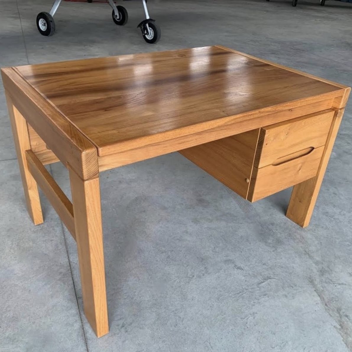 Bureau vintage orme 1970