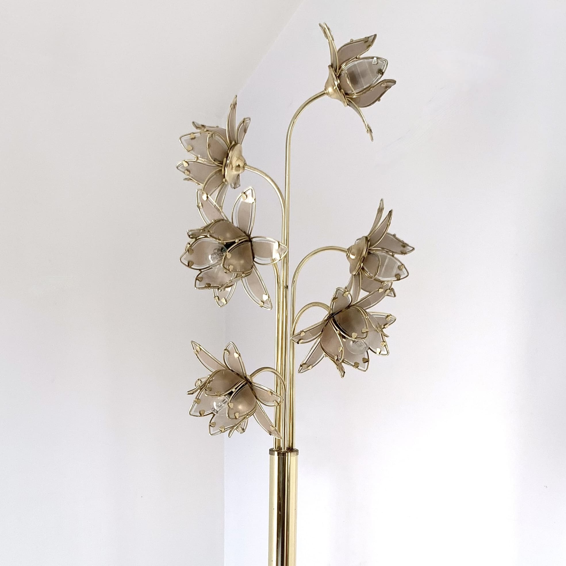 Lampadaire doré fleurs 1970