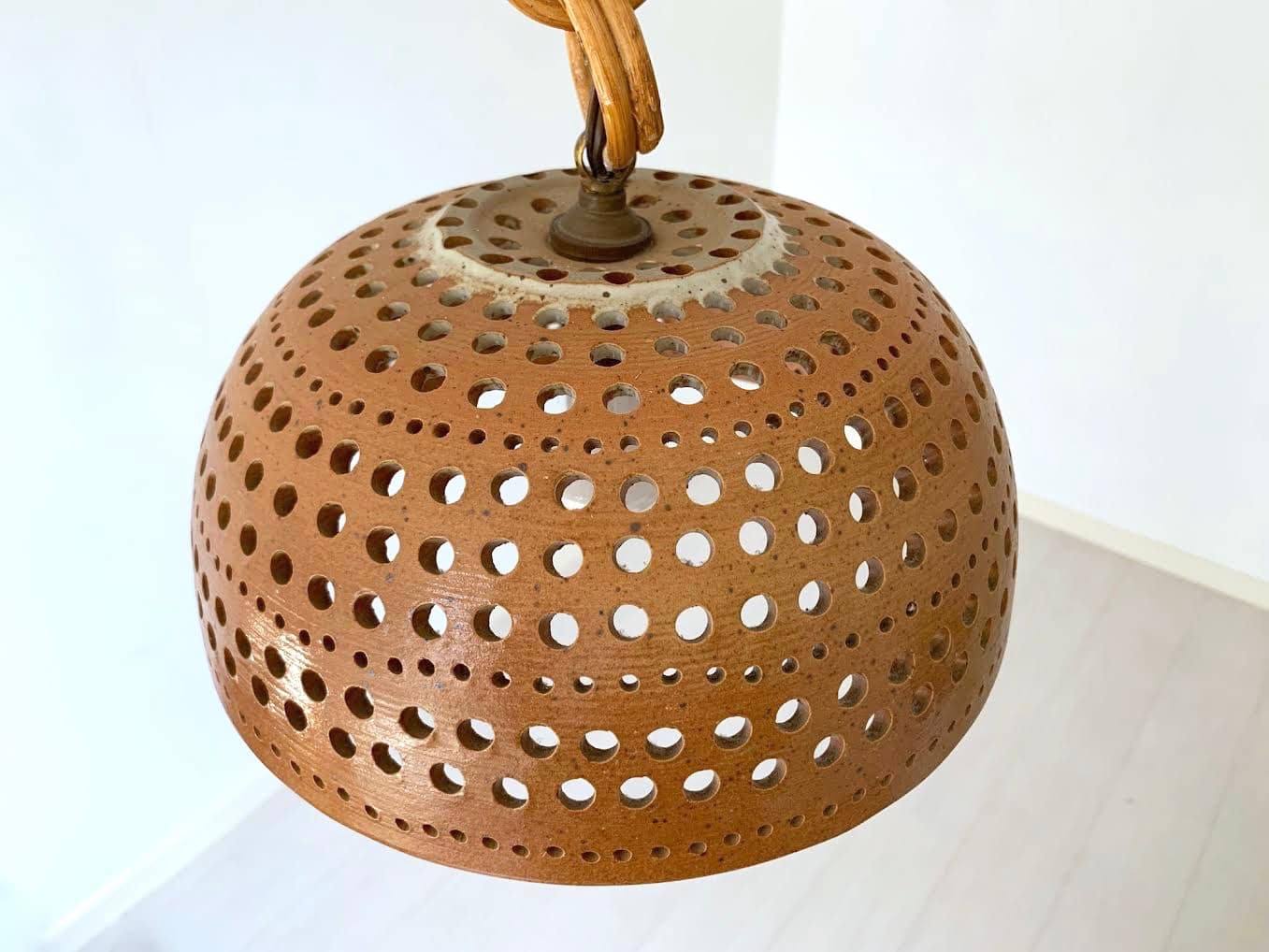 lampe vintage céramique marron dessus