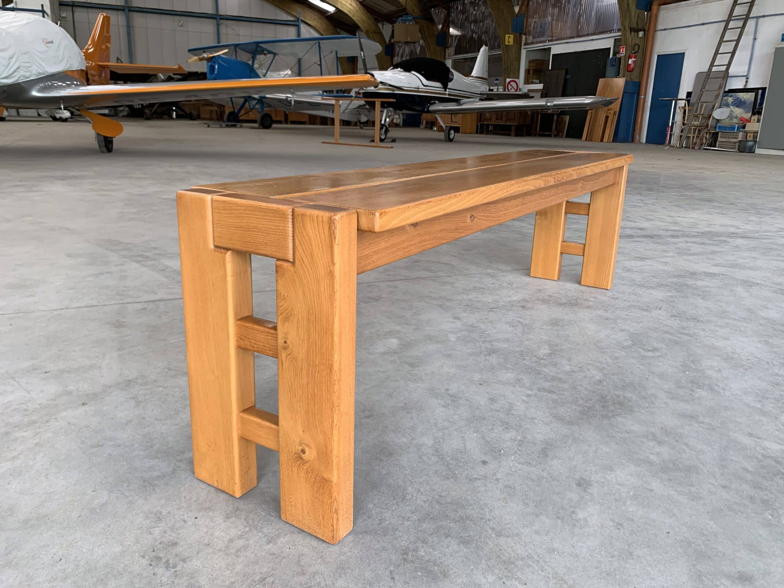 Banc en Orme massif de côté