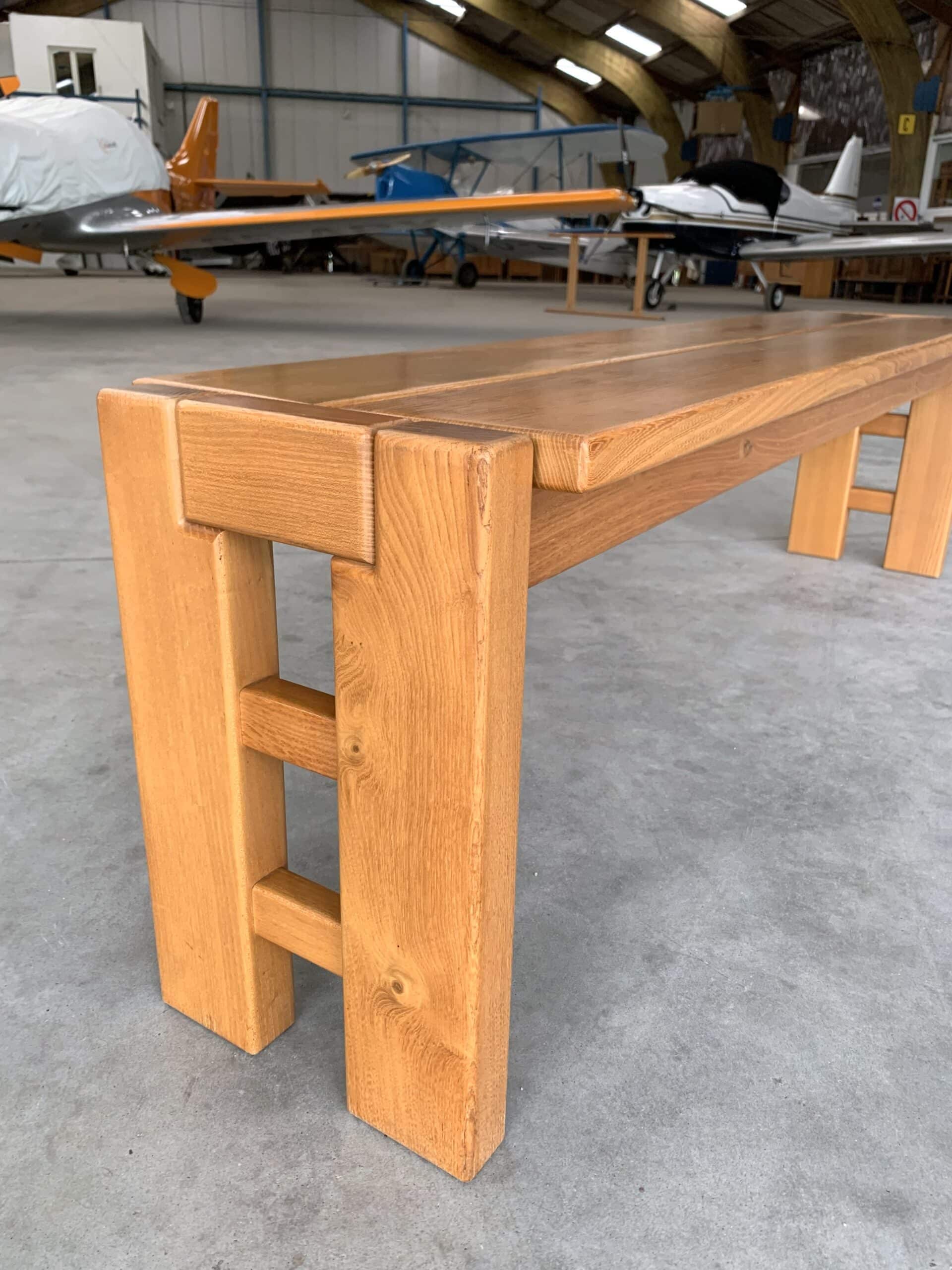 Banc en Orme massif détail côté