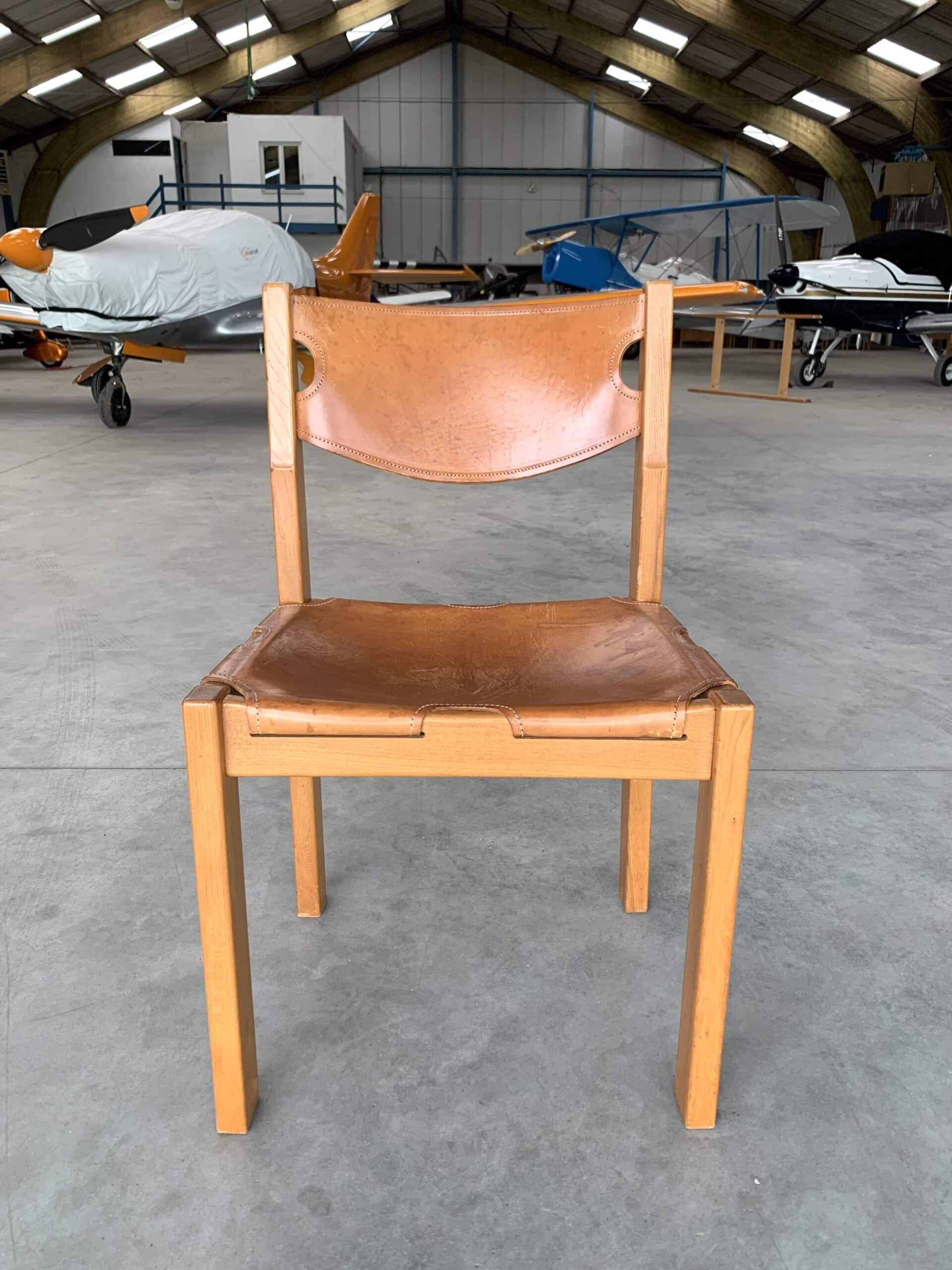 Chaise en Orme et cuir de face seule