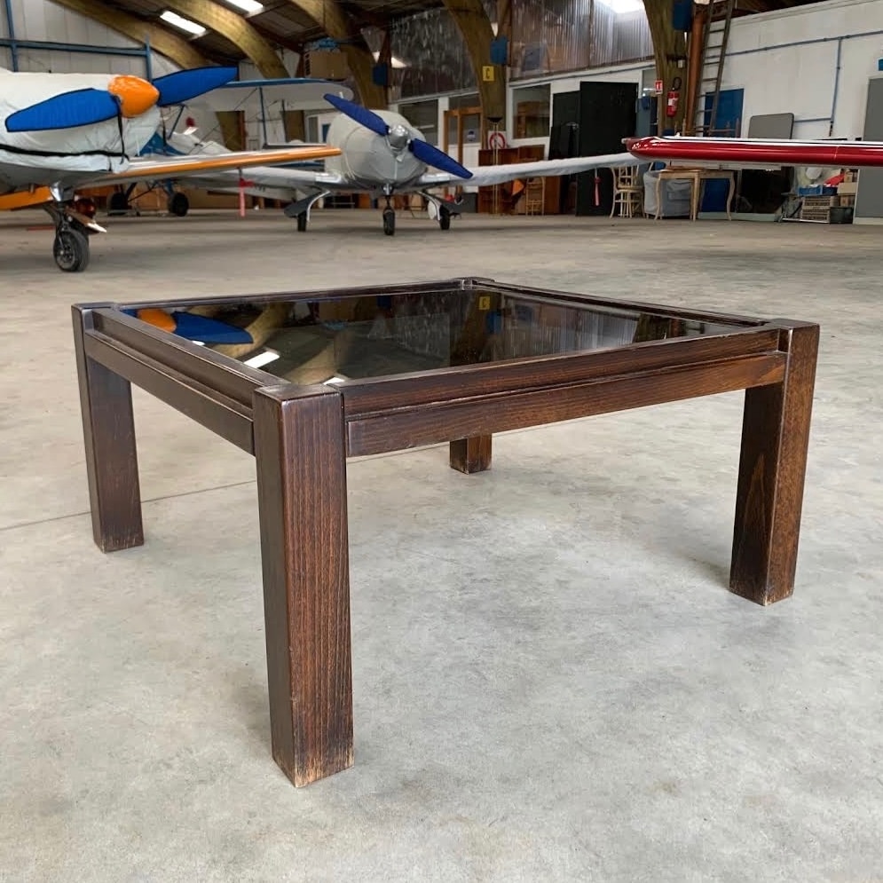 Table basse moderniste en chêne