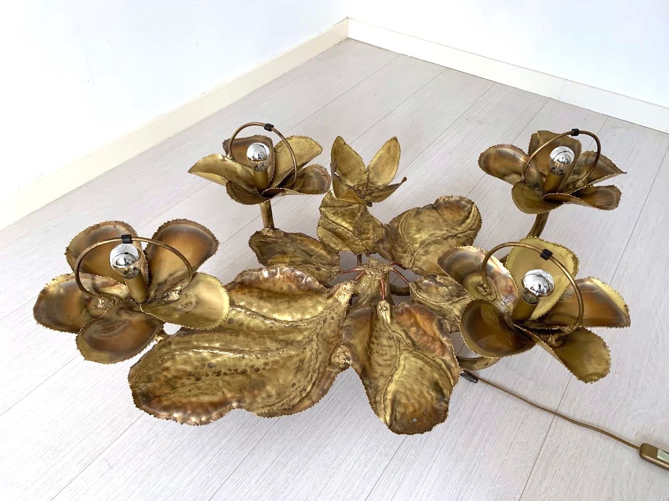 Table basse en laiton sans le plateau verre