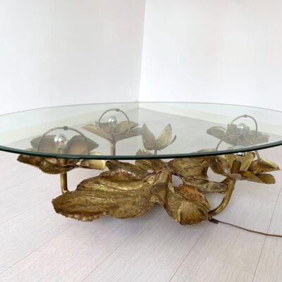 Table basse en verre et laiton