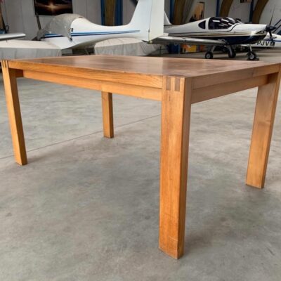 Table en orme massif maison Regain