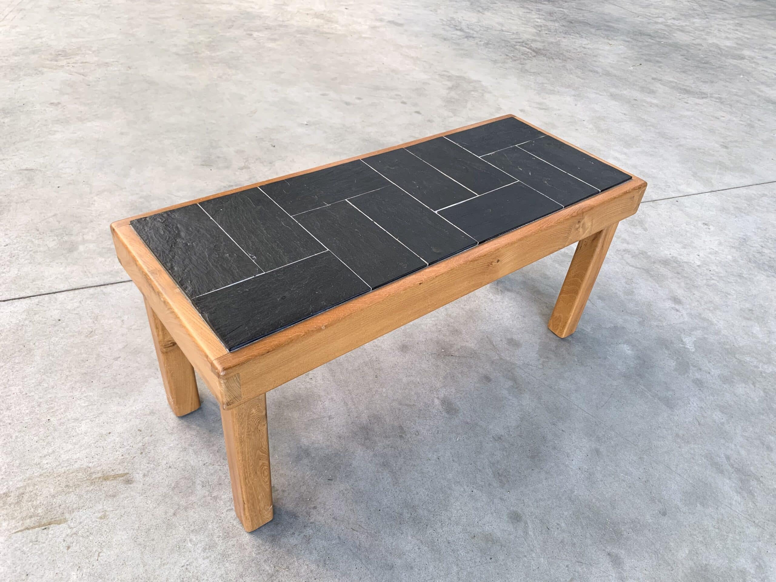 Table base Regain orme et ardoise vue perspective