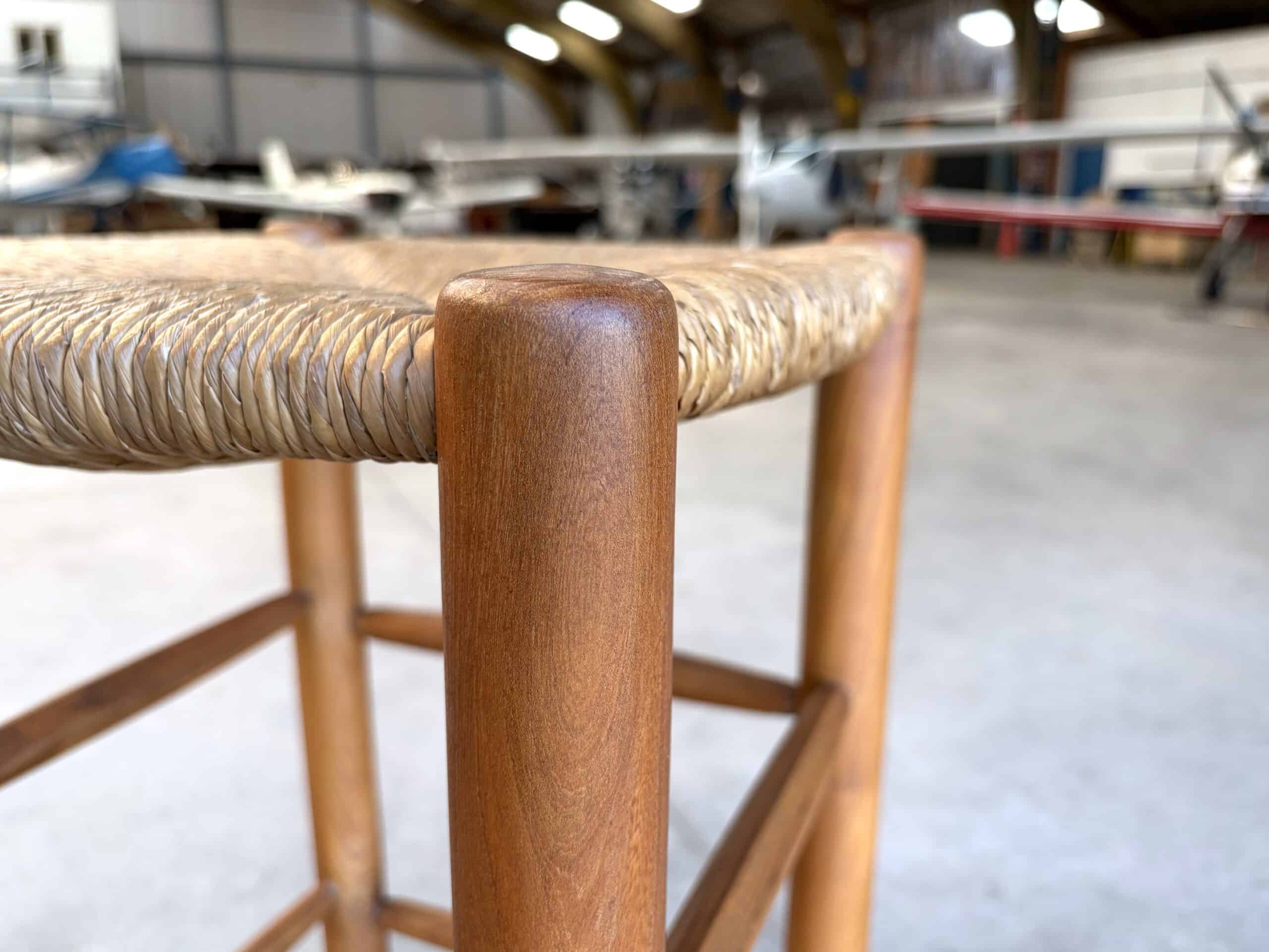 Tabourets Perriand détail haut